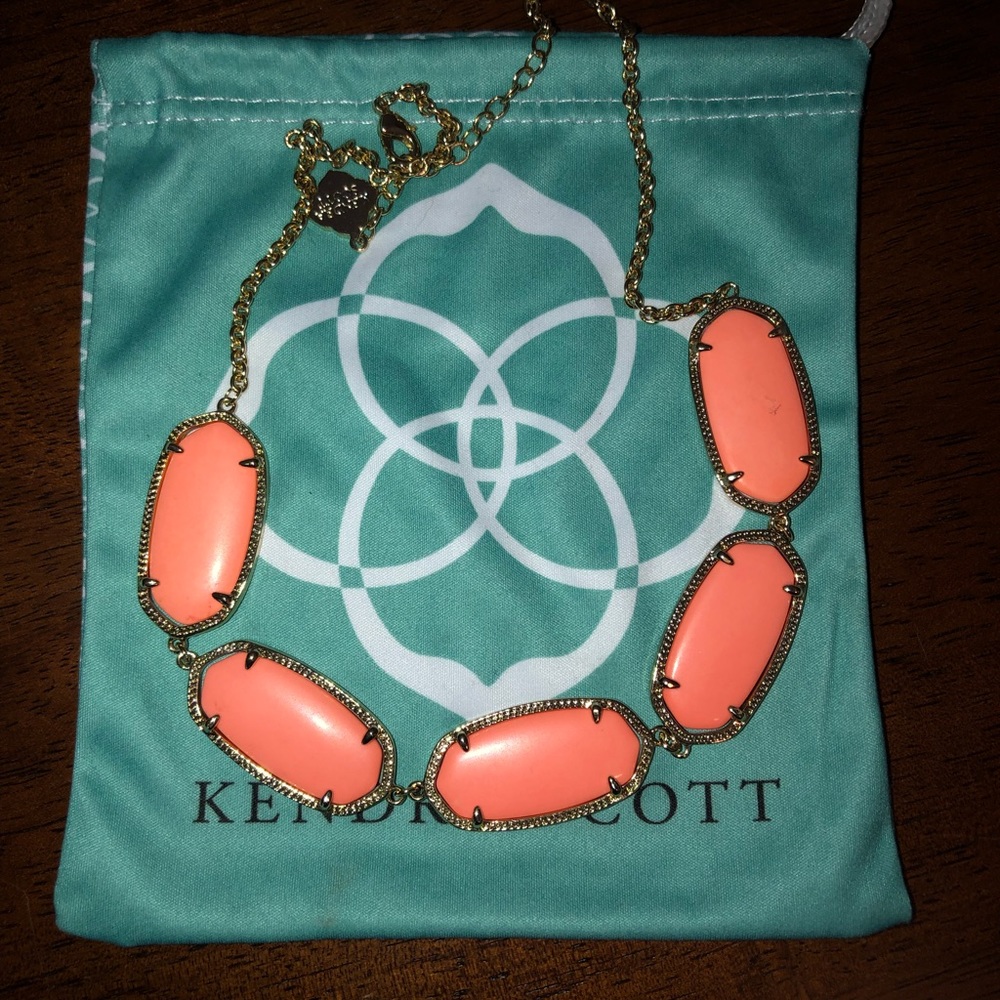 Kendra Scott Necklace